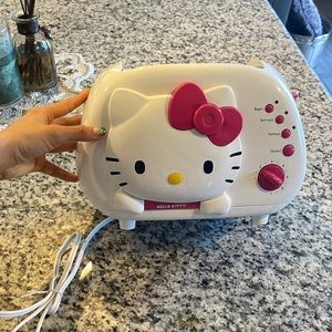 Hello kitty toaster